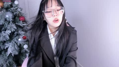 Hitomi   online show from 29, 12, 2024