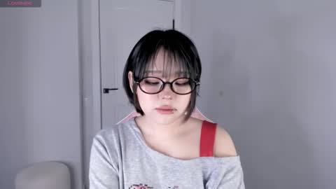 Hitomi   online show from 27, 2, 2026