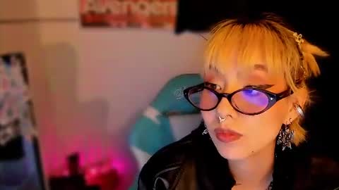 Snapshot of ichika__oto chatting on 6, 8, 2026 Natalia online show from 6, 8, 2026