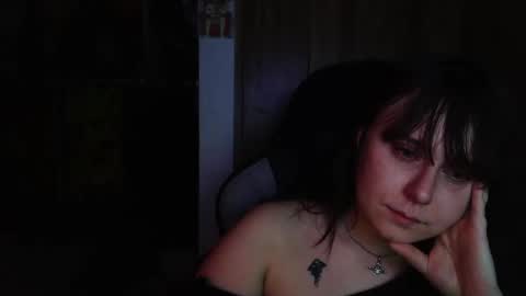 idamilliscent online show from 17, 3, 2026