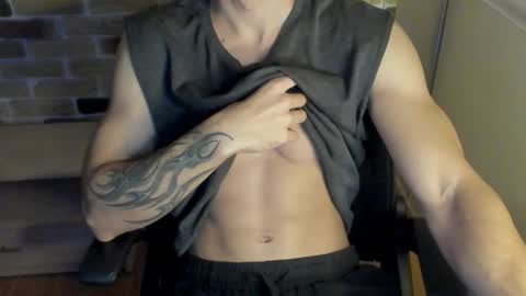 Snapshot of idkiww chatting on 15, 10, 2025 yo online show from 15, 10, 2025