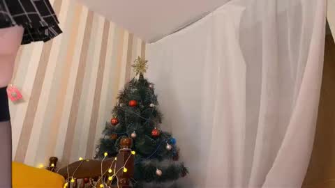 Emmy  help me reach 100 thumbs up online show from 9, 1, 2026