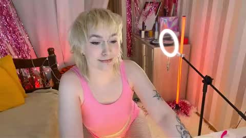 Emmy  help me reach 100 thumbs up online show from 5, 2, 2026