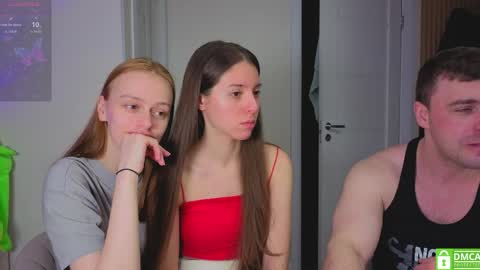 Julia and Mira online show from 31, 3, 2026