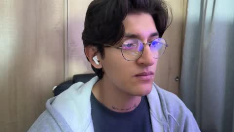 Snapshot of ikyan_nc chatting on 17, 9, 2025 ikyan_nc online show from 17, 9, 2025