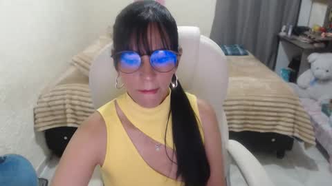 Ilaira  online show from 17, 4, 2026