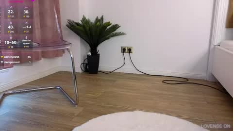 Emma online show from 25, 10, 2025