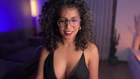 Snapshot of illaroom chatting on 8, 2, 2025 Kloe online show from 8, 2, 2025