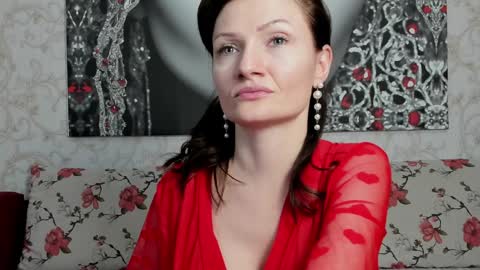 Snapshot of illegalbeauty87 chatting on 25, 12, 2024 Ingrid or more easier...Miss  GoDDess Mistress online show from 25, 12, 2024