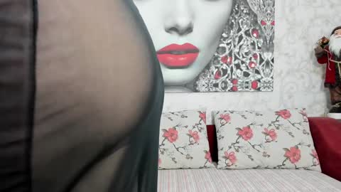 Snapshot of illegalbeauty87 chatting on 2, 1, 2025 Ingrid or more easier...Miss  GoDDess Mistress online show from 2, 1, 2025