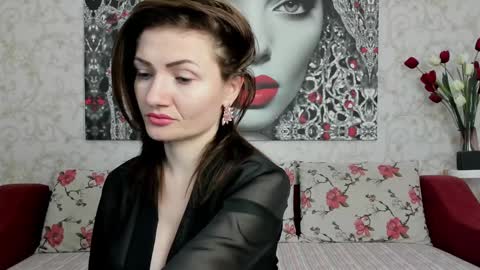 Snapshot of illegalbeauty87 chatting on 21, 1, 2025 Ingrid or more easier...Miss  GoDDess Mistress online show from 21, 1, 2025