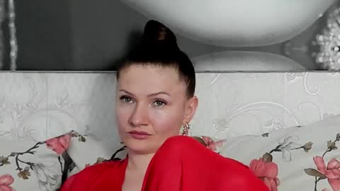 Snapshot of illegalbeauty87 chatting on 27, 1, 2025 Ingrid or more easier...Miss  GoDDess Mistress online show from 27, 1, 2025