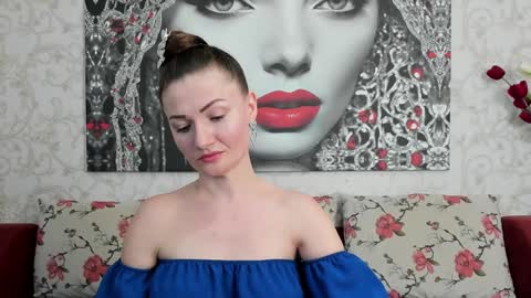 Snapshot of illegalbeauty87 chatting on 1, 2, 2025 Ingrid or more easier...Miss  GoDDess Mistress online show from 1, 2, 2025