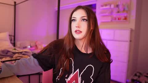 iluvemmeline online show from 3, 3, 2026