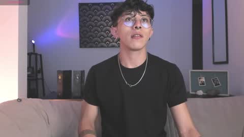 Snapshot of im__thomas chatting on 3, 10, 2025 IM THOMAS online show from 3, 10, 2025