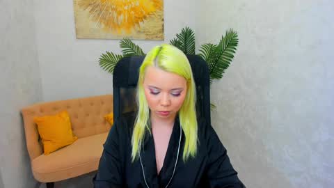 Roxy online show from 23, 1, 2025