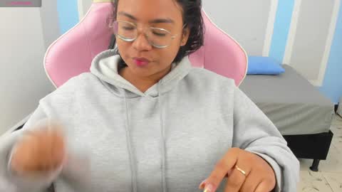 Angela online show from 13, 1, 2025