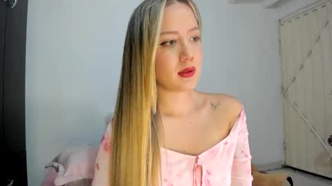 Snapshot of im_caro chatting on 9, 6, 2026 Caro online show from 9, 6, 2026