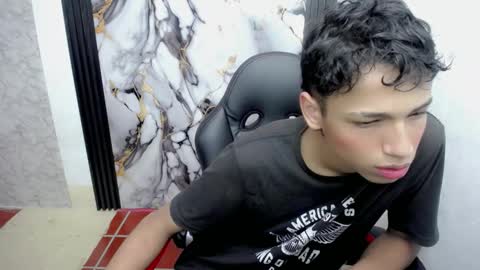 Snapshot of im_david01 chatting on 17, 12, 2025 im_david01 online show from 17, 12, 2025