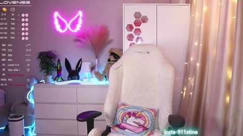 Snapshot of im_kristina chatting on 1, 3, 2025 Kris online show from 1, 3, 2025