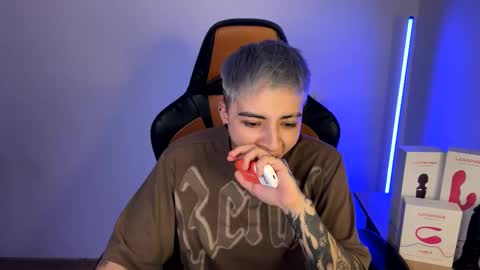 Laia online show from 4, 2, 2025