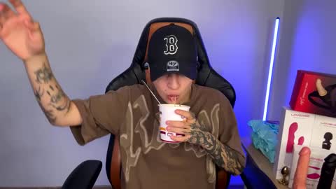 Laia online show from 6, 3, 2025