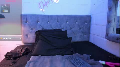 Snapshot of im_mia_dl chatting on 12, 3, 2026 Mia online show from 12, 3, 2026