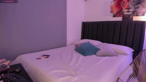 Snapshot of imacwenn_ chatting on 18, 2, 2025 Sofia online show from 18, 2, 2025