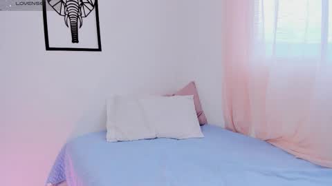 Snapshot of imemilybae chatting on 2, 3, 2026 Emily But you can tell me Emi online show from 2, 3, 2026