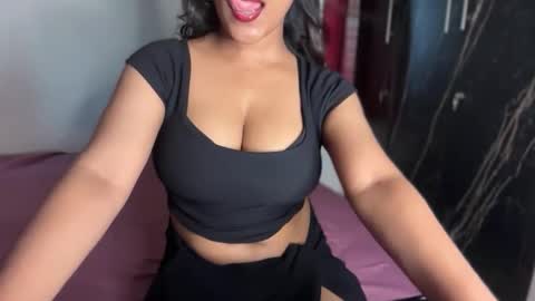 Snapshot of imlovelyrose chatting on 6, 6, 2026 ROSE online show from 6, 6, 2026