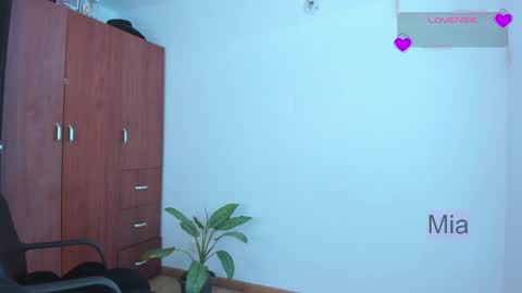 mia ---------  COL TIME online show from 6, 11, 2025