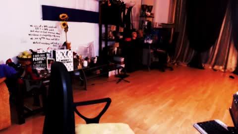 Empress online show from 6, 12, 2024