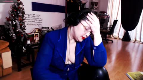 Empress online show from 18, 2, 2025