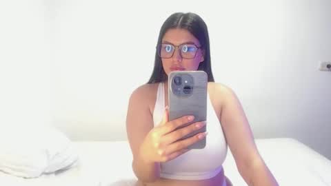 Snapshot of imsweetlips chatting on 27, 10, 2025 imsweetlips online show from 27, 10, 2025