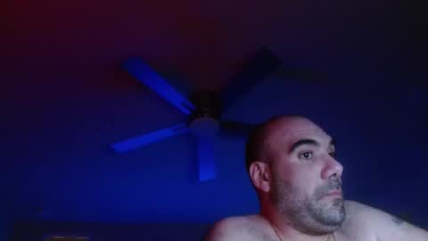 I use to be imeverythingandnothing online show from 18, 2, 2025