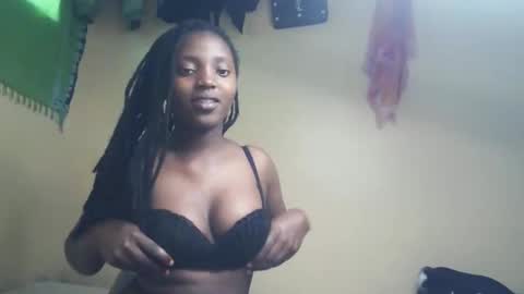 Snapshot of imyour_girl chatting on 13, 10, 2025 Im sonny online show from 13, 10, 2025