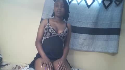 Snapshot of imyour_girl chatting on 4, 11, 2025 Im sonny online show from 4, 11, 2025