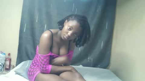 Snapshot of imyour_girl chatting on 26, 11, 2025 Im sonny online show from 26, 11, 2025