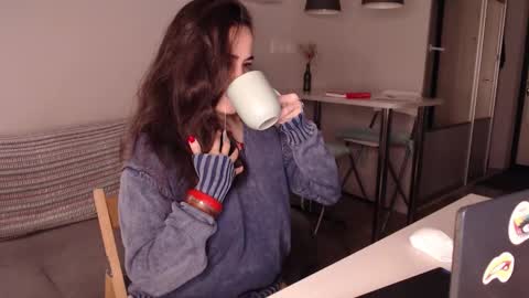 Snapshot of in_yan chatting on 30, 9, 2025 Lin online show from 30, 9, 2025