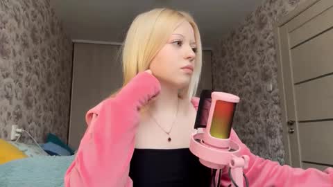 Snapshot of inamillsap chatting on 19, 2, 2026 Lola online show from 19, 2, 2026