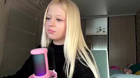 Lola online show from 10, 3, 2026