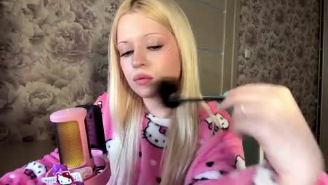 Lola online show from 1, 4, 2026