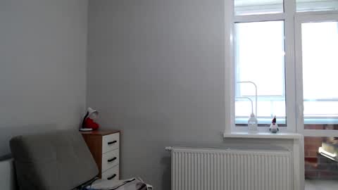 Della online show from 9, 2, 2025