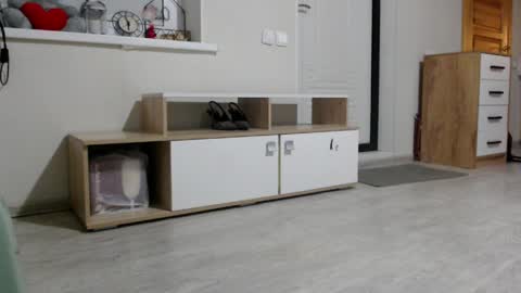 Della online show from 29, 4, 2026