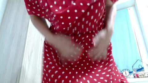 Snapshot of increible_della chatting on 25, 5, 2026 Della online show from 25, 5, 2026