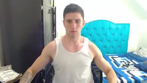 incubus_couple1 online show from 3, 2, 2025