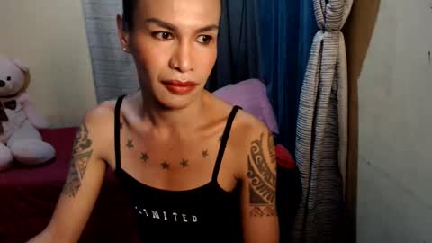 Snapshot of indaypakay_ts chatting on 9, 6, 2026 Pakay online show from 9, 6, 2026
