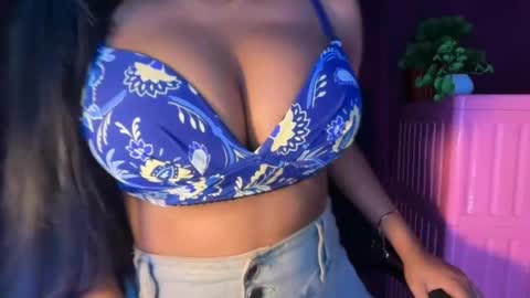 Raya  online show from 18, 4, 2026