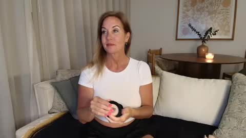 Snapshot of indianacooper chatting on 20, 3, 2026 IndianaCooper - Showtimes - Mon-Fri 12pm and 930PM CST SatSun 930pm CST online show from 20, 3, 2026