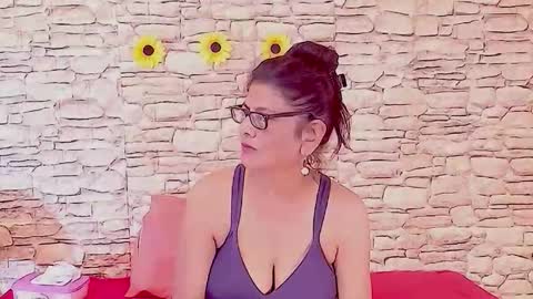 Snapshot of indianallure chatting on 25, 2, 2026 Femiez online show from 25, 2, 2026